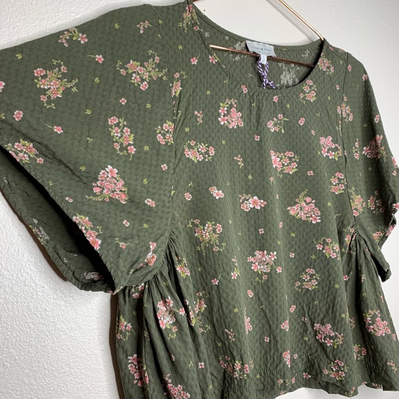 Lucky Brand Green Floral Crop Top - Picture 2 of 4
